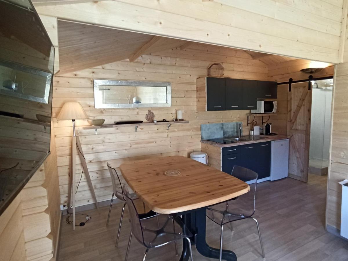 Gite Les Chalets Du Fliers Verton Meubles De Tourisme Classes 2 Etoiles Berck Eksteriør billede