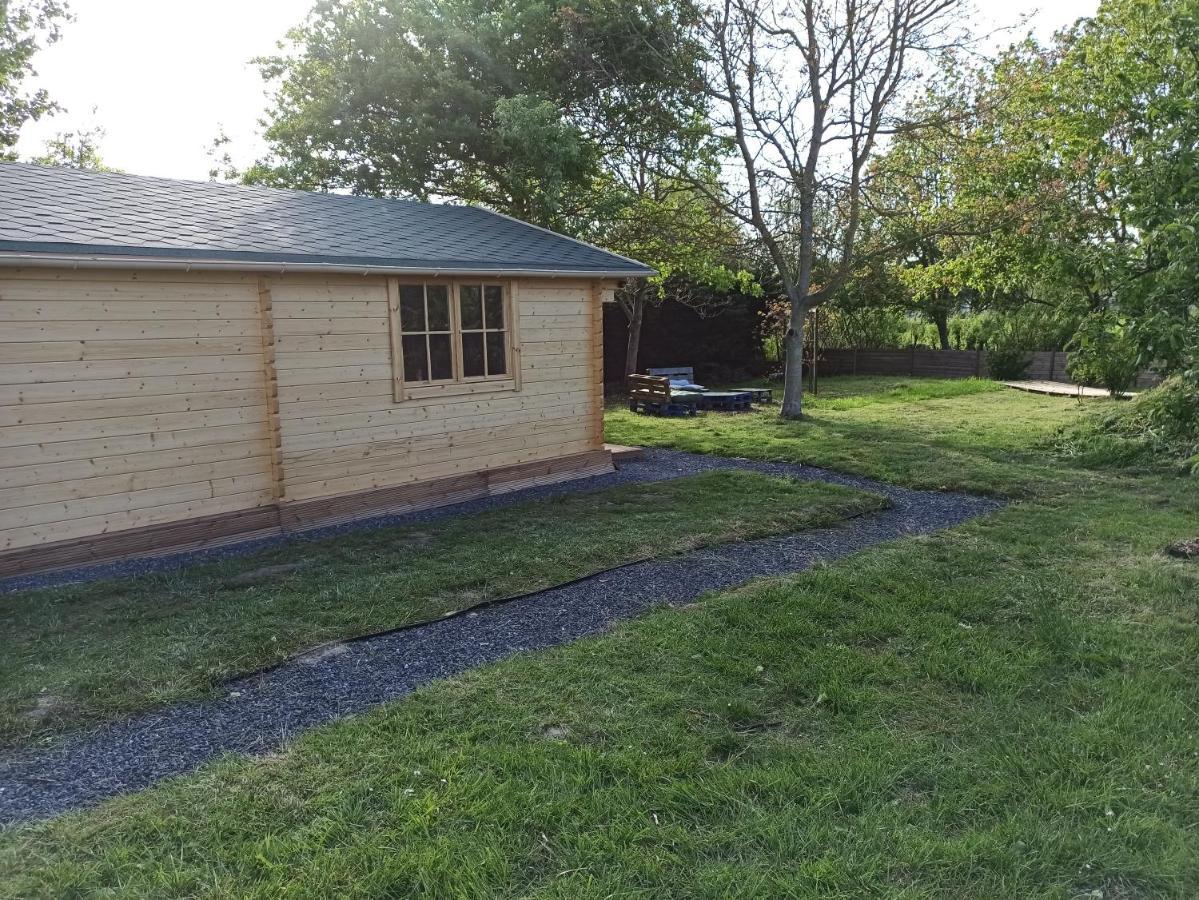 Gite Les Chalets Du Fliers Verton Meubles De Tourisme Classes 2 Etoiles Berck Eksteriør billede