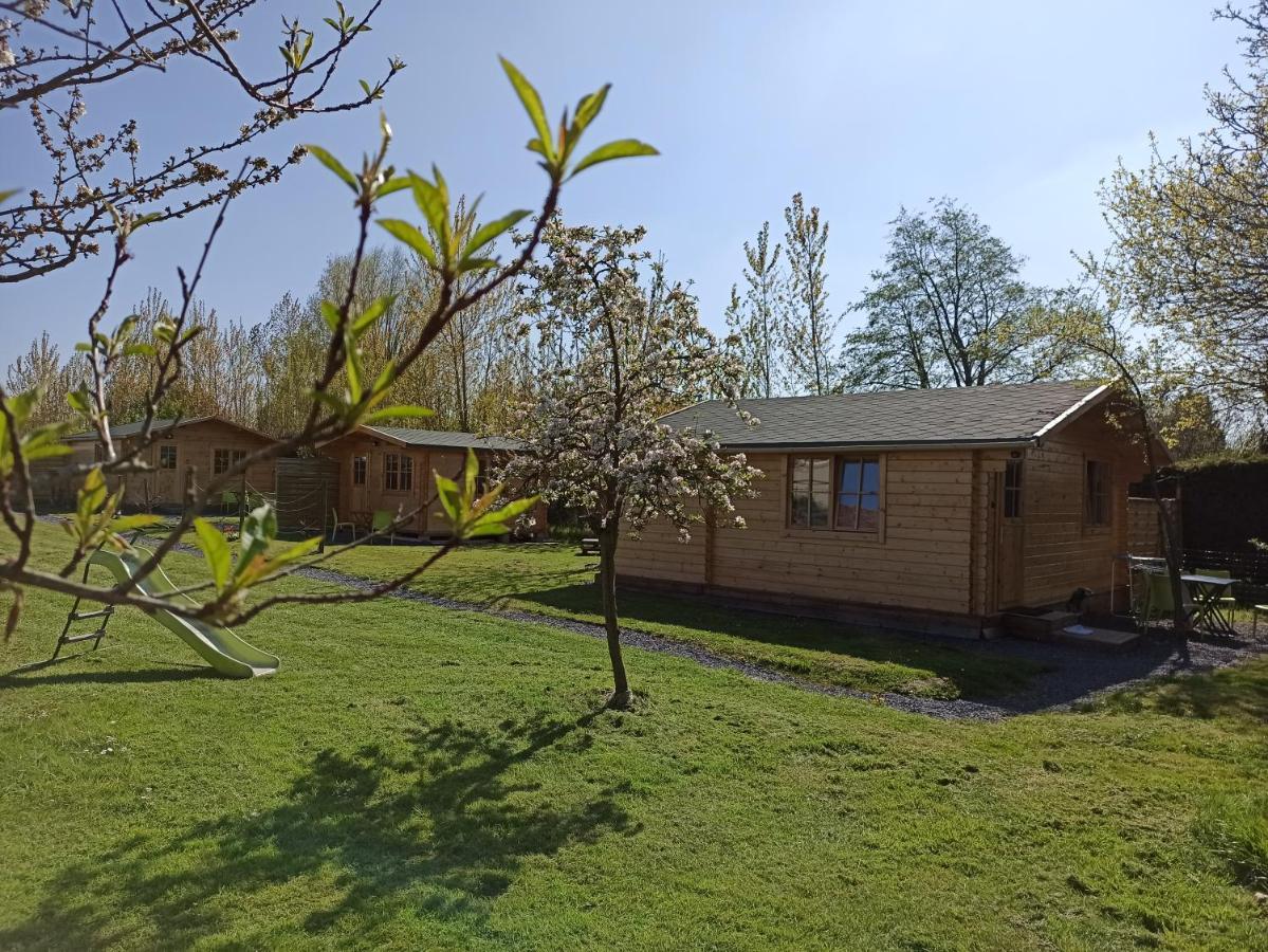 Gite Les Chalets Du Fliers Verton Meubles De Tourisme Classes 2 Etoiles Berck Eksteriør billede
